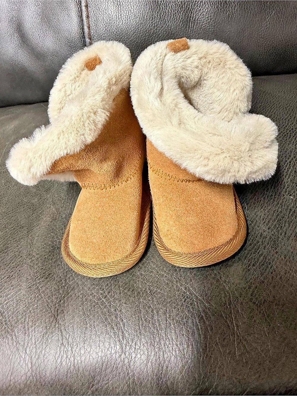 Bearpaw Baby Bow Booties Baby 0-6M Brown & Cream Slippers Like New